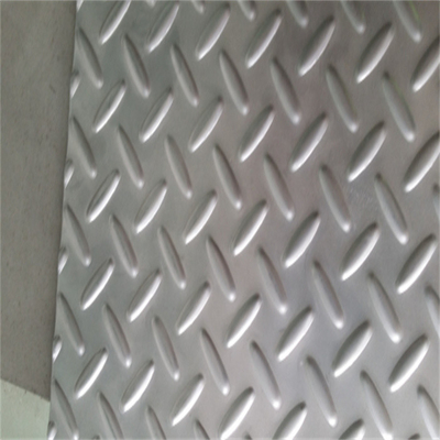 Płyty ze stali nierdzewnej 304 o grubości 3 mm Tłoczone arkusze ASTM Cutomized Patterns