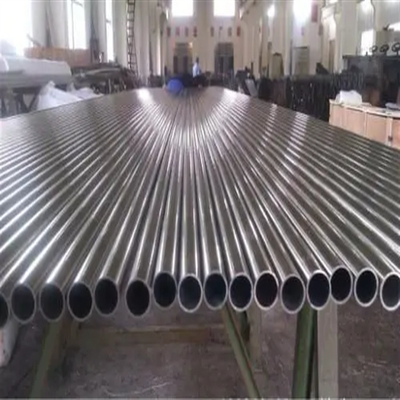 Rury ze stali nierdzewnej AISI 2mm 304 Industy Użyj walcowanego na gorąco 38mm białego koloru