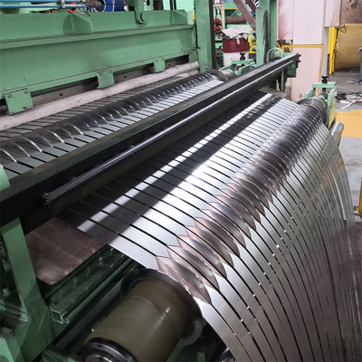 Paski lustrzane ze stali nierdzewnej 304 Pas ASME Standard Walcowana na zimno cewka powierzchniowa 8K 650 mm Szerokość 1,2 mm Grubość