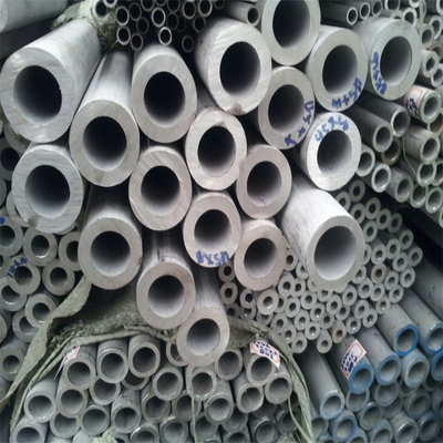 304 304L Bezszwedzone rurki ze stali nierdzewnej AISI ASME Standard 21mm OD 1,6mm Grubość 6 metrów Długość